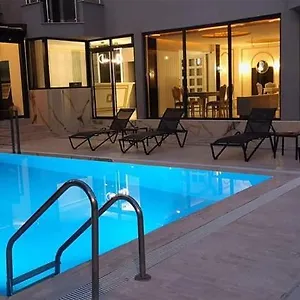 ** Otel Q Business Türkiye